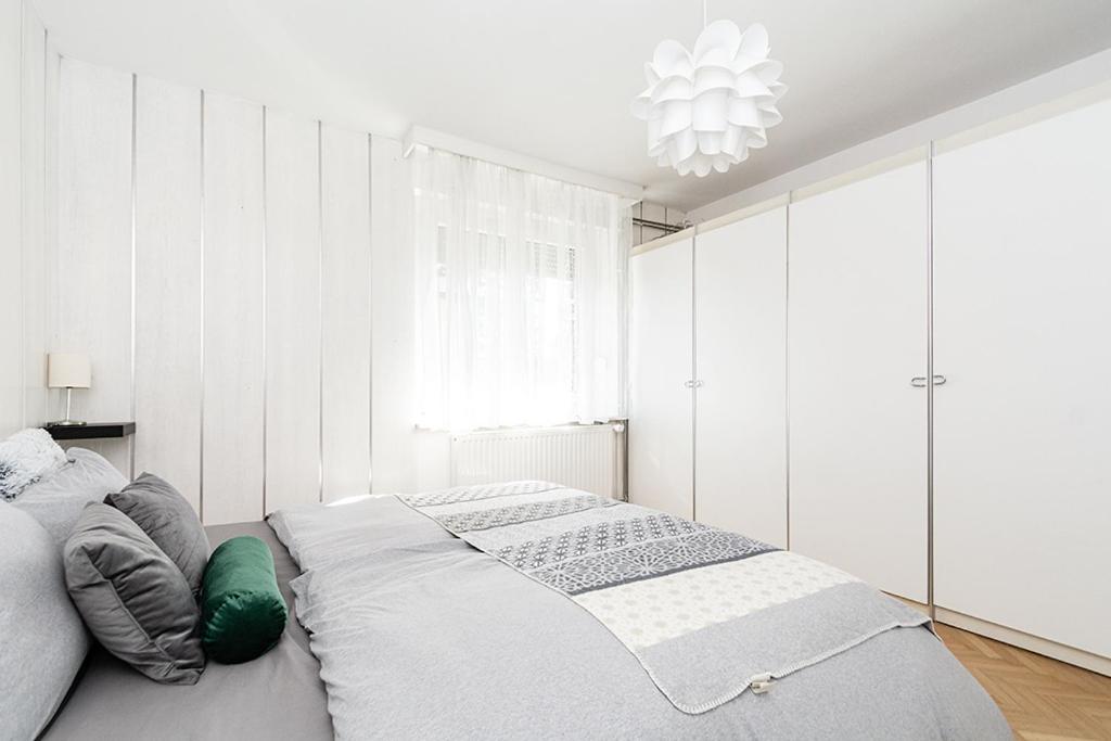 Magnolia Apartment - Free Private Parking Lubiana Esterno foto